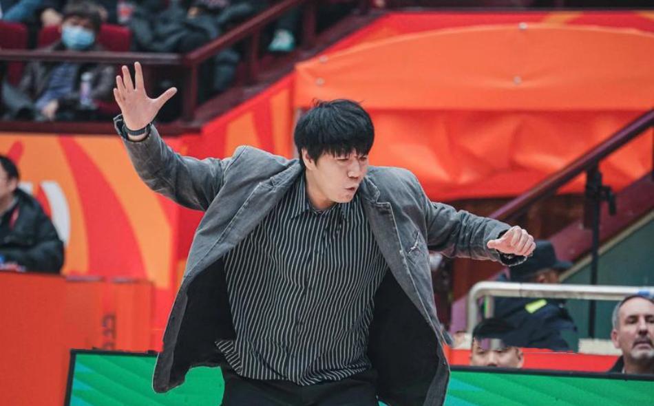 半岛体育入口-2米12、内线大闸!山东官宣第4外援:第1战,有望大战浙江广厦!